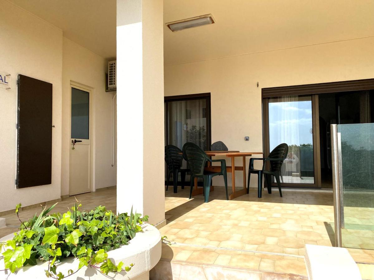 Apartamento Na Praia Dona Ana - Iberlagos Exterior photo